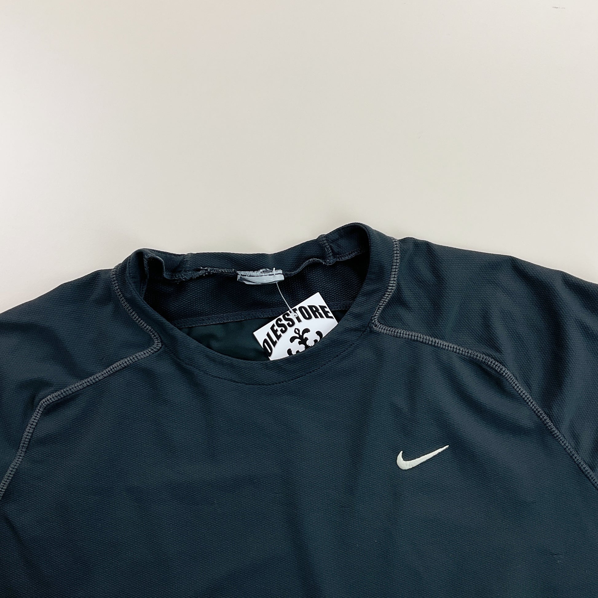 Nike Swoosh Sport T-Shirt - Medium-NIKE-olesstore-vintage-secondhand-shop-austria-österreich