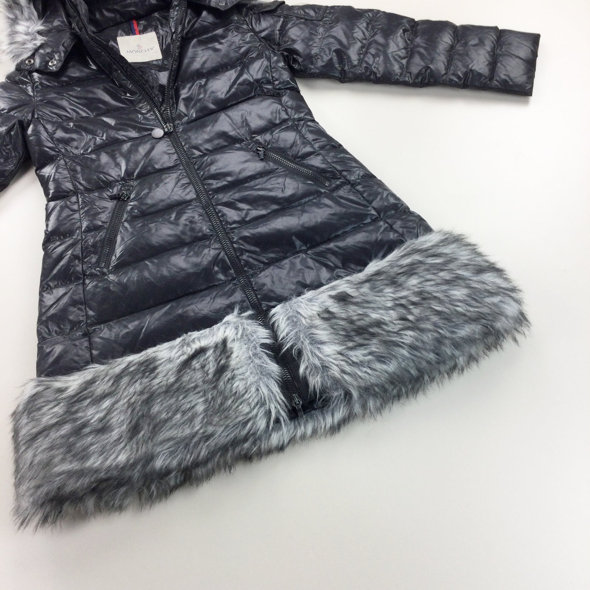 Moncler Coat - Women/S-MONCLER-olesstore-vintage-secondhand-shop-austria-österreich