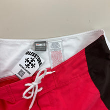 Load image into Gallery viewer, Nike Shorts - W32-NIKE-olesstore-vintage-secondhand-shop-austria-österreich