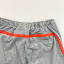 Load image into Gallery viewer, Nike Shorts - Medium-NIKE-olesstore-vintage-secondhand-shop-austria-österreich