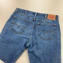 Load image into Gallery viewer, Levis Denim Shorts - W38-LEVI&#39;S-olesstore-vintage-secondhand-shop-austria-österreich