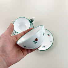 Load image into Gallery viewer, Gmundner Keramik Teetasse + Untersetzer Set Ø11,2 cm-Gmundner Keramik-olesstore-vintage-secondhand-shop-austria-österreich