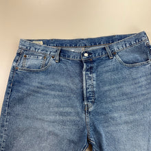 Load image into Gallery viewer, Levis Denim Shorts - W44-LEVI&#39;S-olesstore-vintage-secondhand-shop-austria-österreich