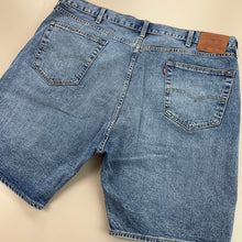 Load image into Gallery viewer, Levis Denim Shorts - W44-LEVI&#39;S-olesstore-vintage-secondhand-shop-austria-österreich