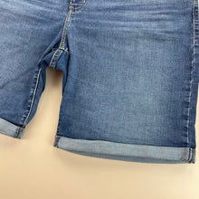 Load image into Gallery viewer, Levis Denim Shorts - W40-LEVI&#39;S-olesstore-vintage-secondhand-shop-austria-österreich