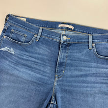 Load image into Gallery viewer, Levis Denim Shorts - W40-LEVI&#39;S-olesstore-vintage-secondhand-shop-austria-österreich