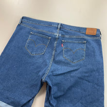 Load image into Gallery viewer, Levis Denim Shorts - W40-LEVI&#39;S-olesstore-vintage-secondhand-shop-austria-österreich