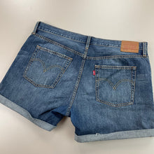 Load image into Gallery viewer, Levis Denim Shorts - W32-LEVI&#39;S-olesstore-vintage-secondhand-shop-austria-österreich