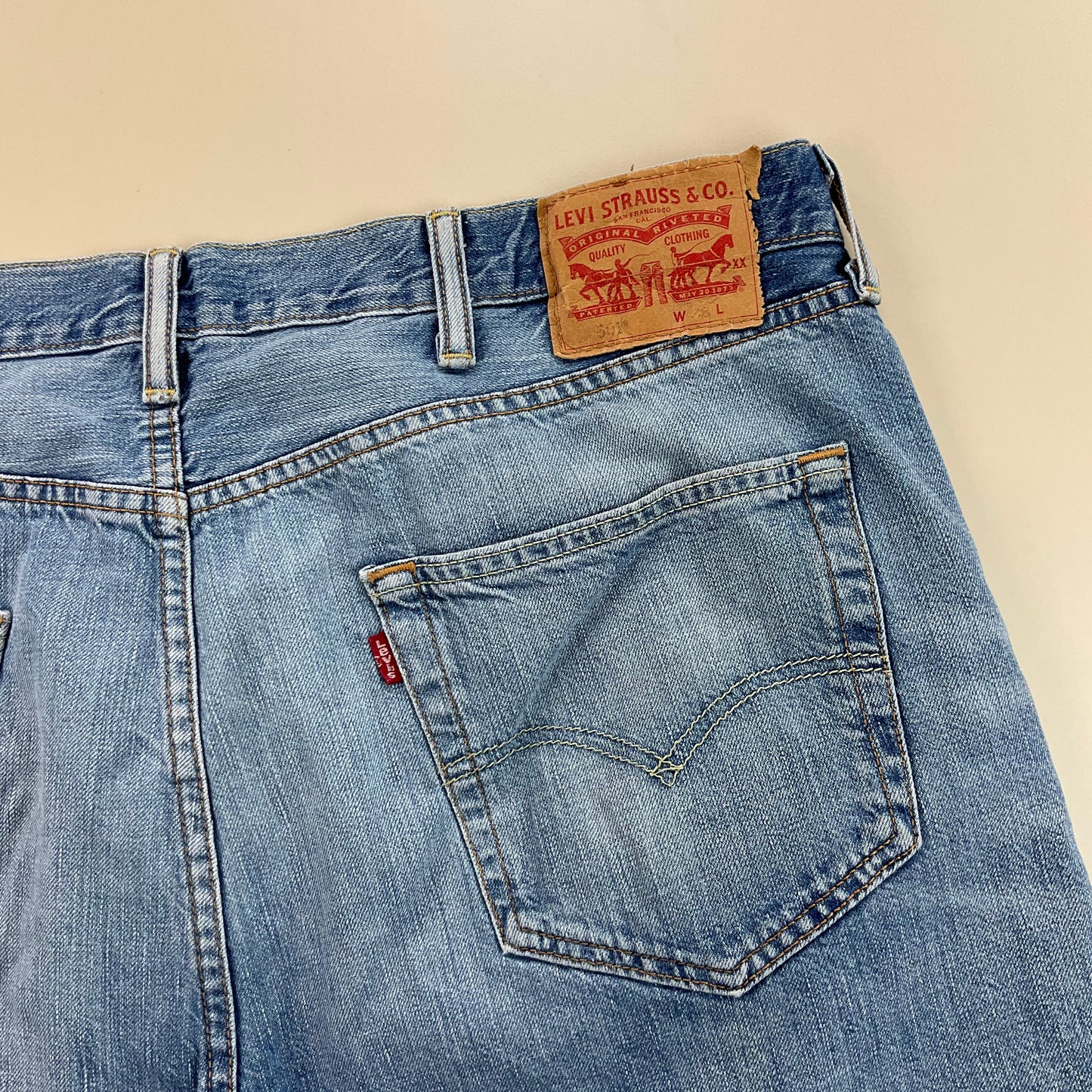 Levis Denim Shorts - W38-LEVI'S-olesstore-vintage-secondhand-shop-austria-österreich