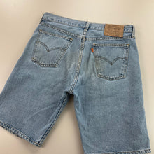 Load image into Gallery viewer, Levis Denim Shorts - W32-LEVI&#39;S-olesstore-vintage-secondhand-shop-austria-österreich