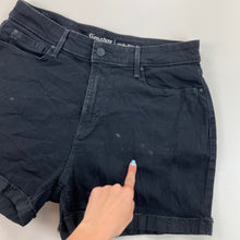 Load image into Gallery viewer, Levis Denim Shorts - W32-LEVI&#39;S-olesstore-vintage-secondhand-shop-austria-österreich