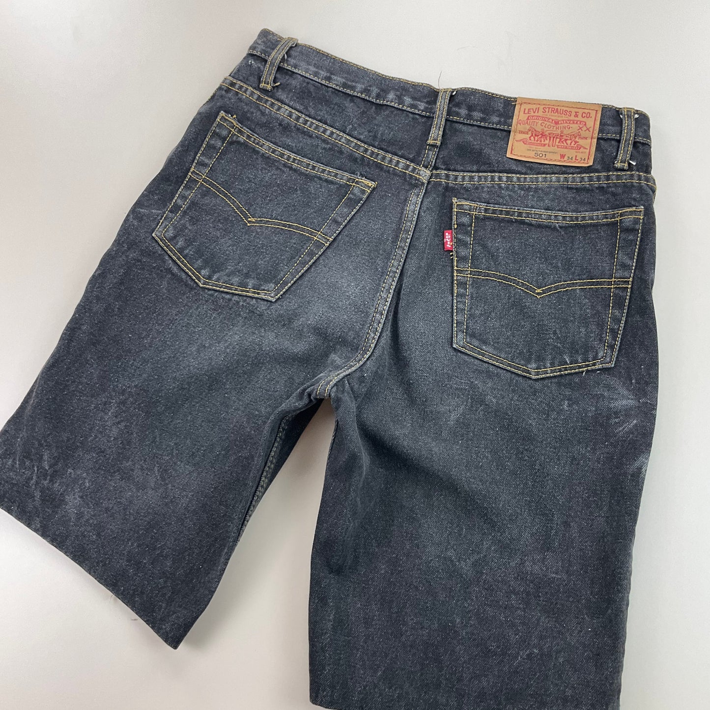 Levis Denim Shorts - W34-LEVI'S-olesstore-vintage-secondhand-shop-austria-österreich