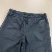 Load image into Gallery viewer, Nike 3/4 Shorts - XL-NIKE-olesstore-vintage-secondhand-shop-austria-österreich