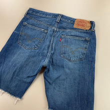 Load image into Gallery viewer, Levis Denim Shorts - W33-LEVI&#39;S-olesstore-vintage-secondhand-shop-austria-österreich