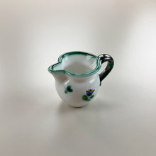 Load image into Gallery viewer, Gmundner Keramik Milchgießer Klein Streublumen 6cm-Gmundner Keramik-olesstore-vintage-secondhand-shop-austria-österreich