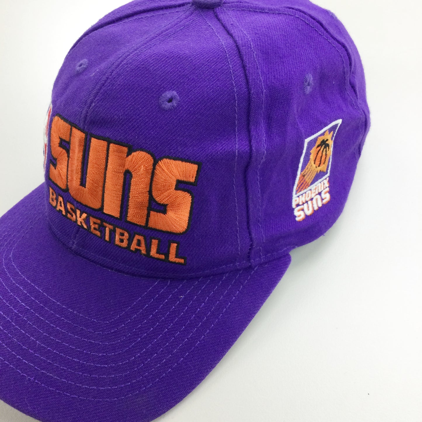 Champion x Suns Basketball NBA Cap-Champion-olesstore-vintage-secondhand-shop-austria-österreich