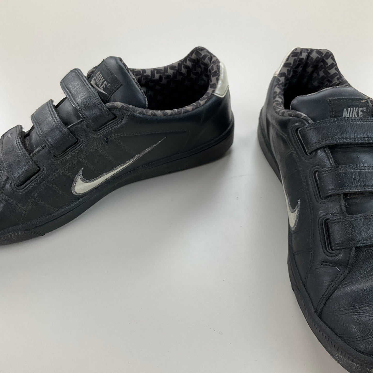 Nike 00s Shoes - EUR43-NIKE-olesstore-vintage-secondhand-shop-austria-österreich