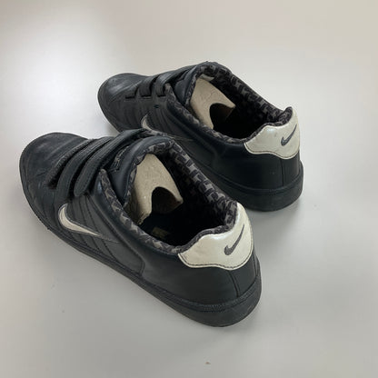 Nike 00s Shoes - EUR43-NIKE-olesstore-vintage-secondhand-shop-austria-österreich