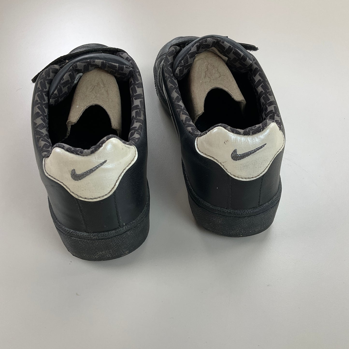 Nike 00s Shoes - EUR43-NIKE-olesstore-vintage-secondhand-shop-austria-österreich