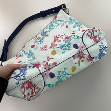 Load image into Gallery viewer, Desigual Flower Handle Bag-DESIGUAL-olesstore-vintage-secondhand-shop-austria-österreich