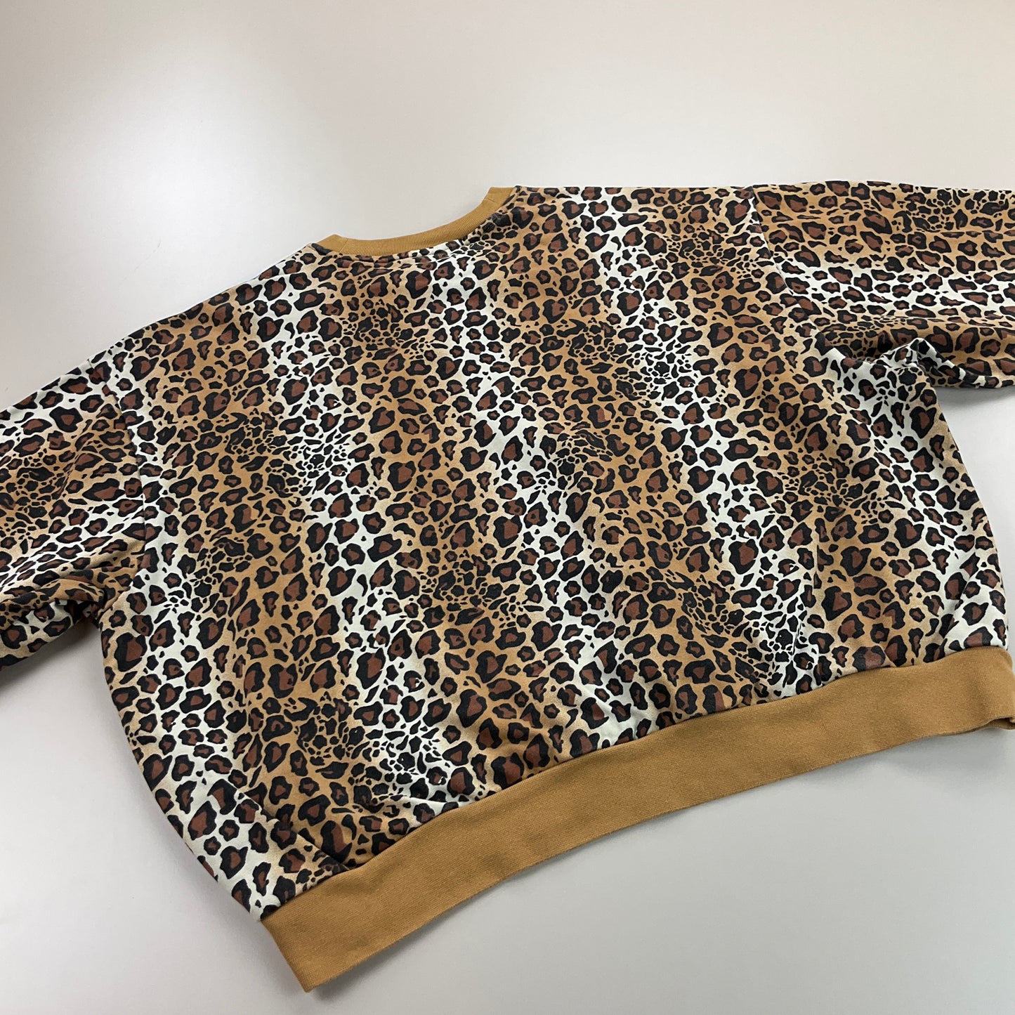 Adidas Leopard Sweatshirt - Women/M-ADIDAS-olesstore-vintage-secondhand-shop-austria-österreich