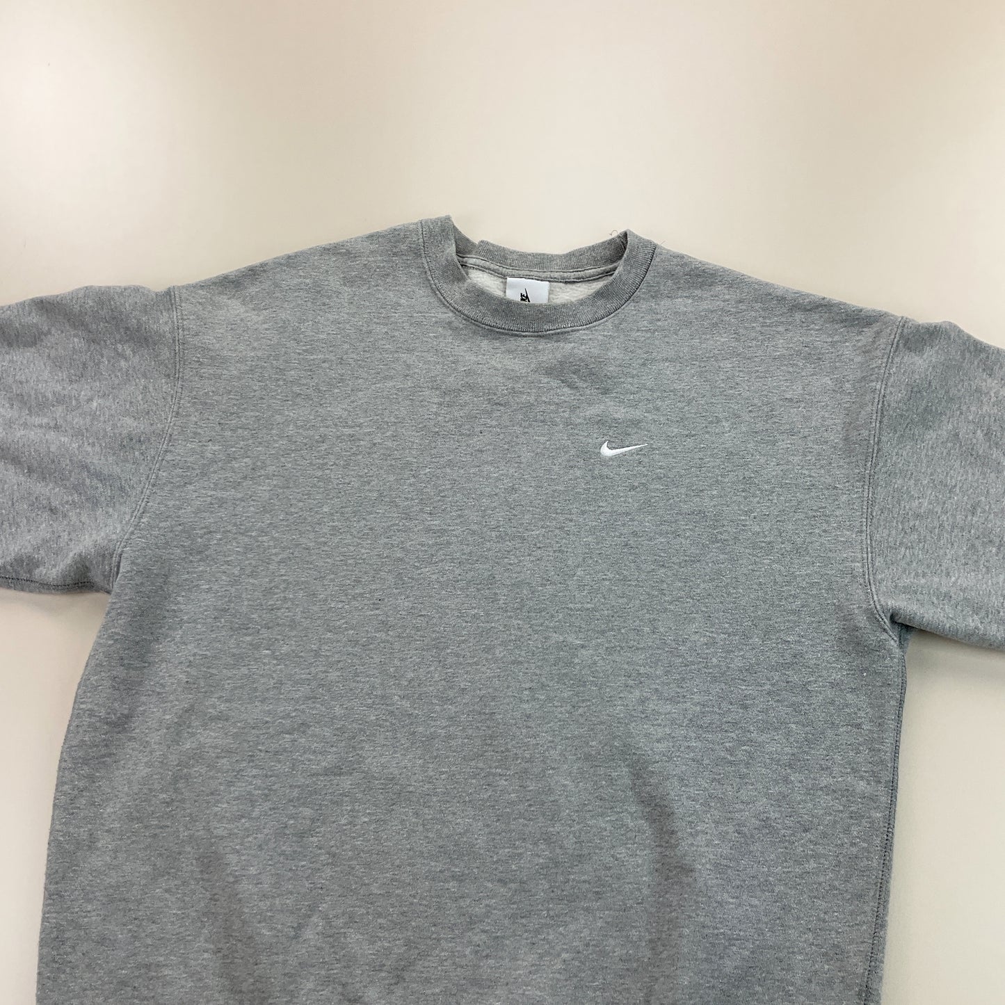 Nike Swoosh Sweatshirt - Small-NIKE-olesstore-vintage-secondhand-shop-austria-österreich