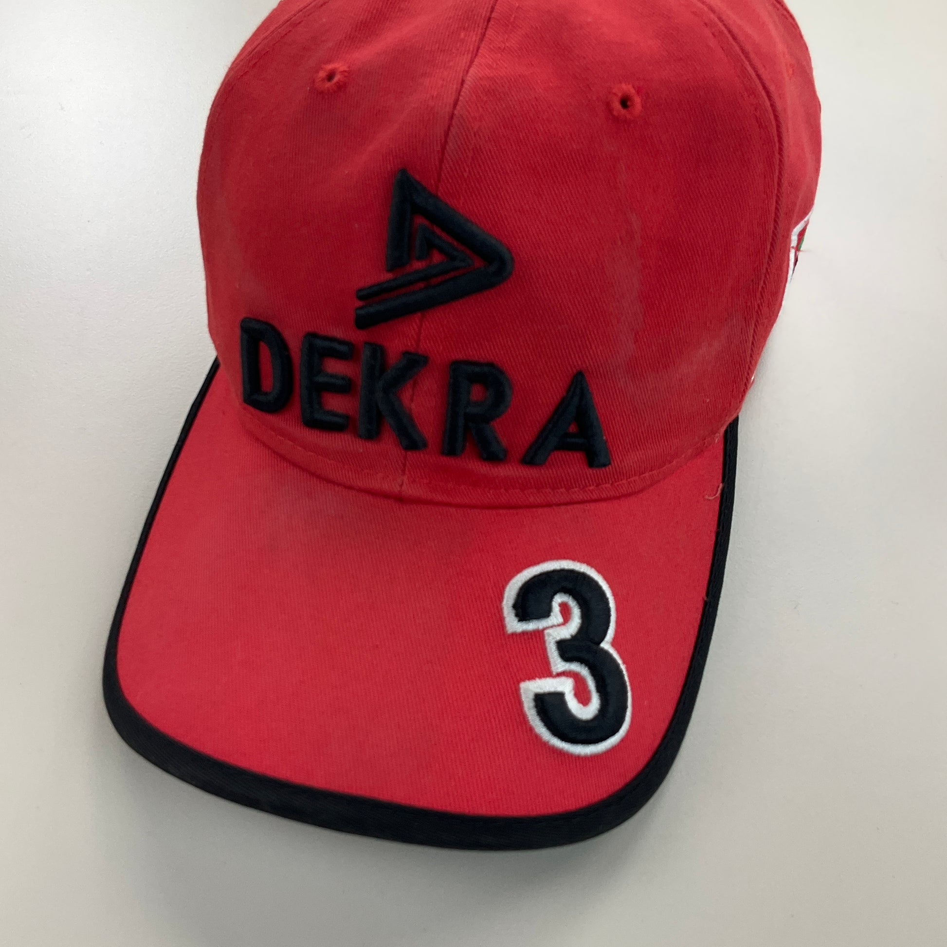 Ferrari Dekra 3 Cap-FERRARI-olesstore-vintage-secondhand-shop-austria-österreich