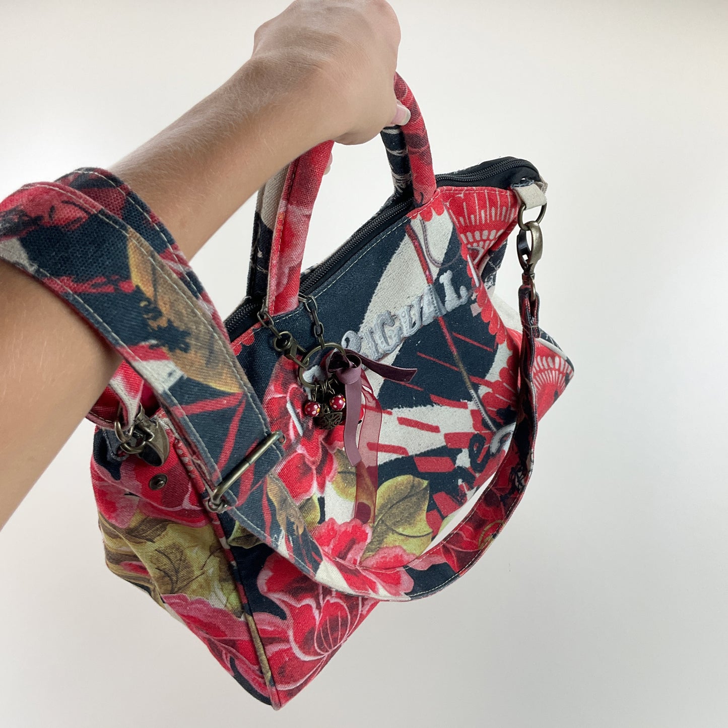 Desigual Bag-DESIGUAL-olesstore-vintage-secondhand-shop-austria-österreich