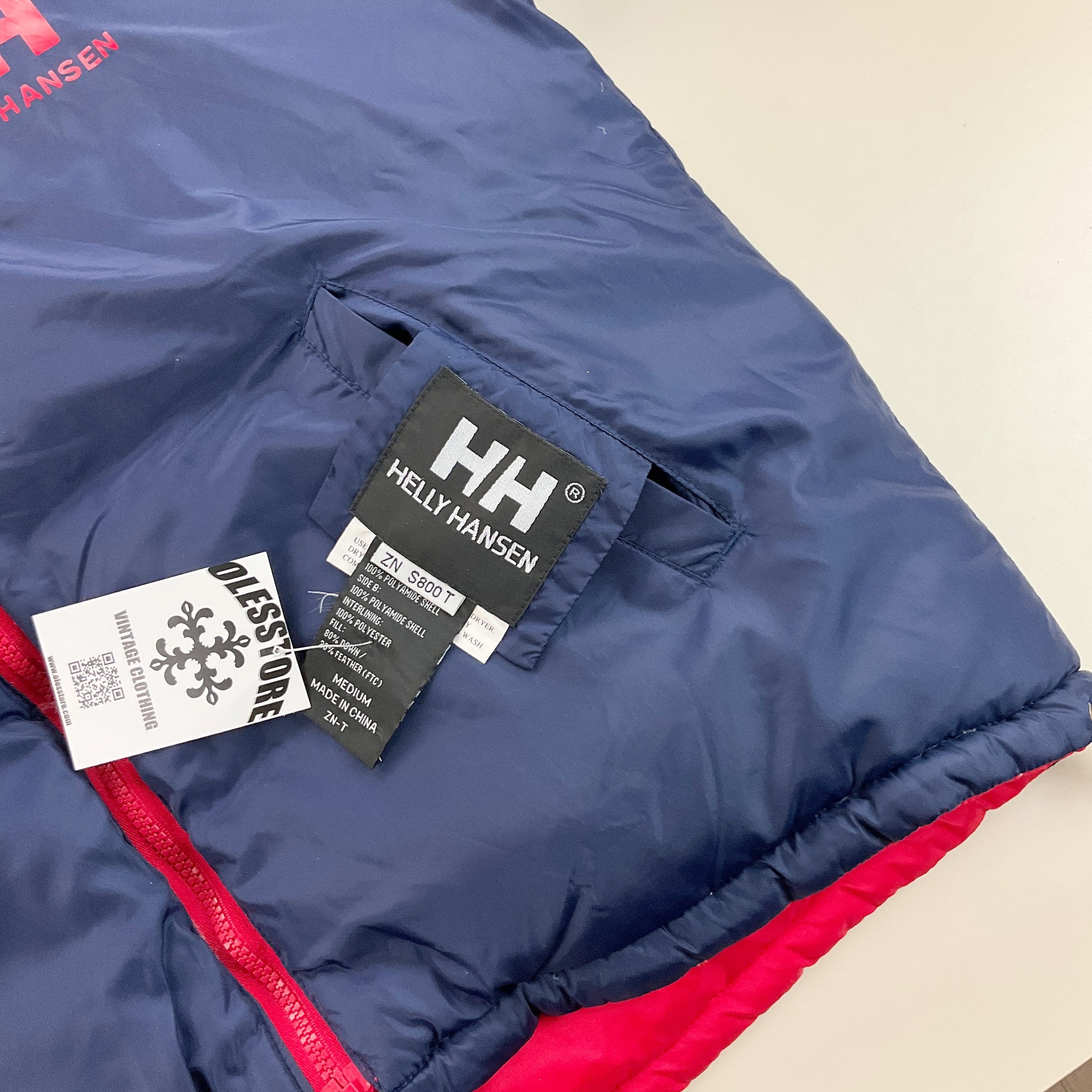 Helly Hansen Reversible Puffer Jacket - Medium-HELLY HANSEN-olesstore-vintage-secondhand-shop-austria-österreich