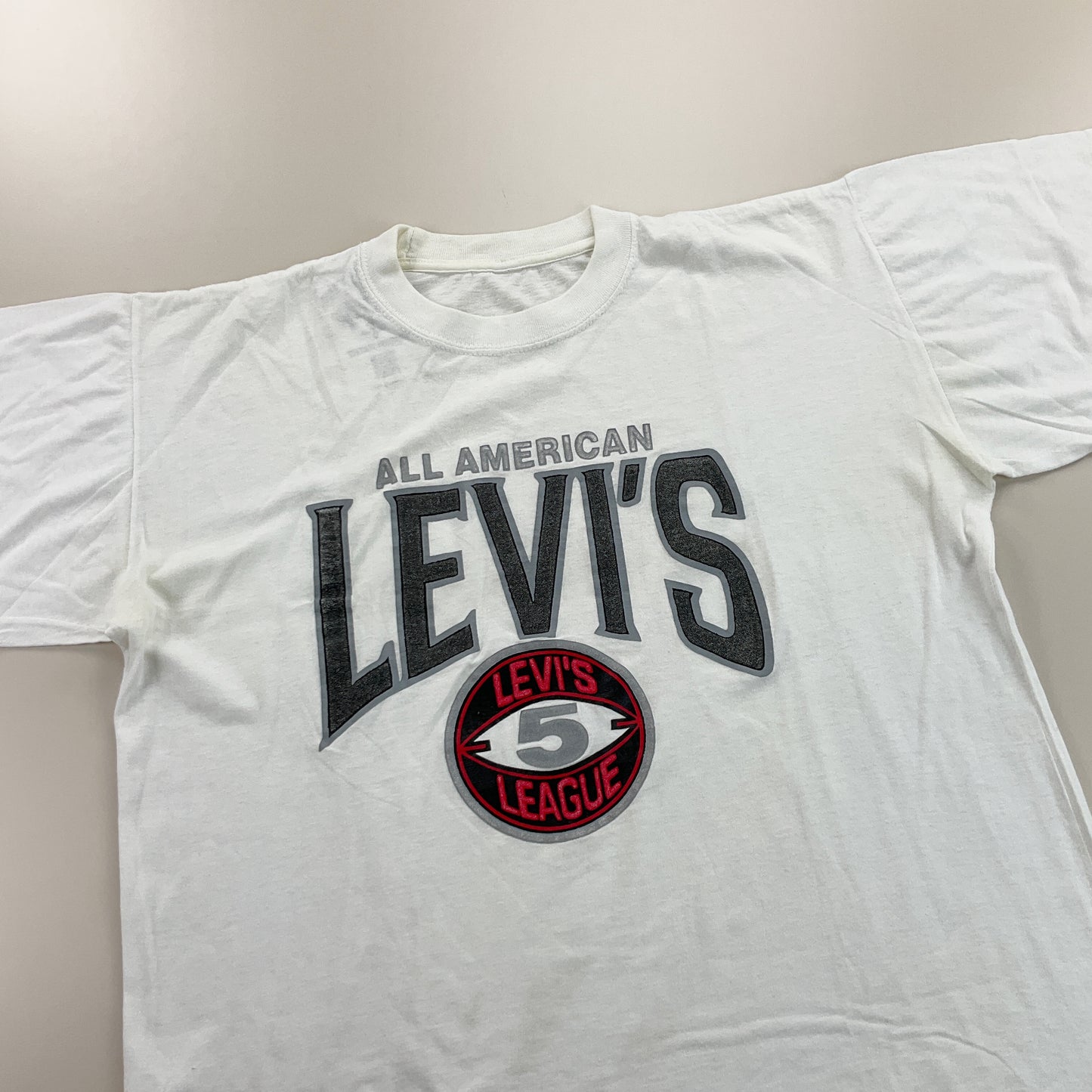 Levi's T-Shirt - Medium-LEVI'S-olesstore-vintage-secondhand-shop-austria-österreich