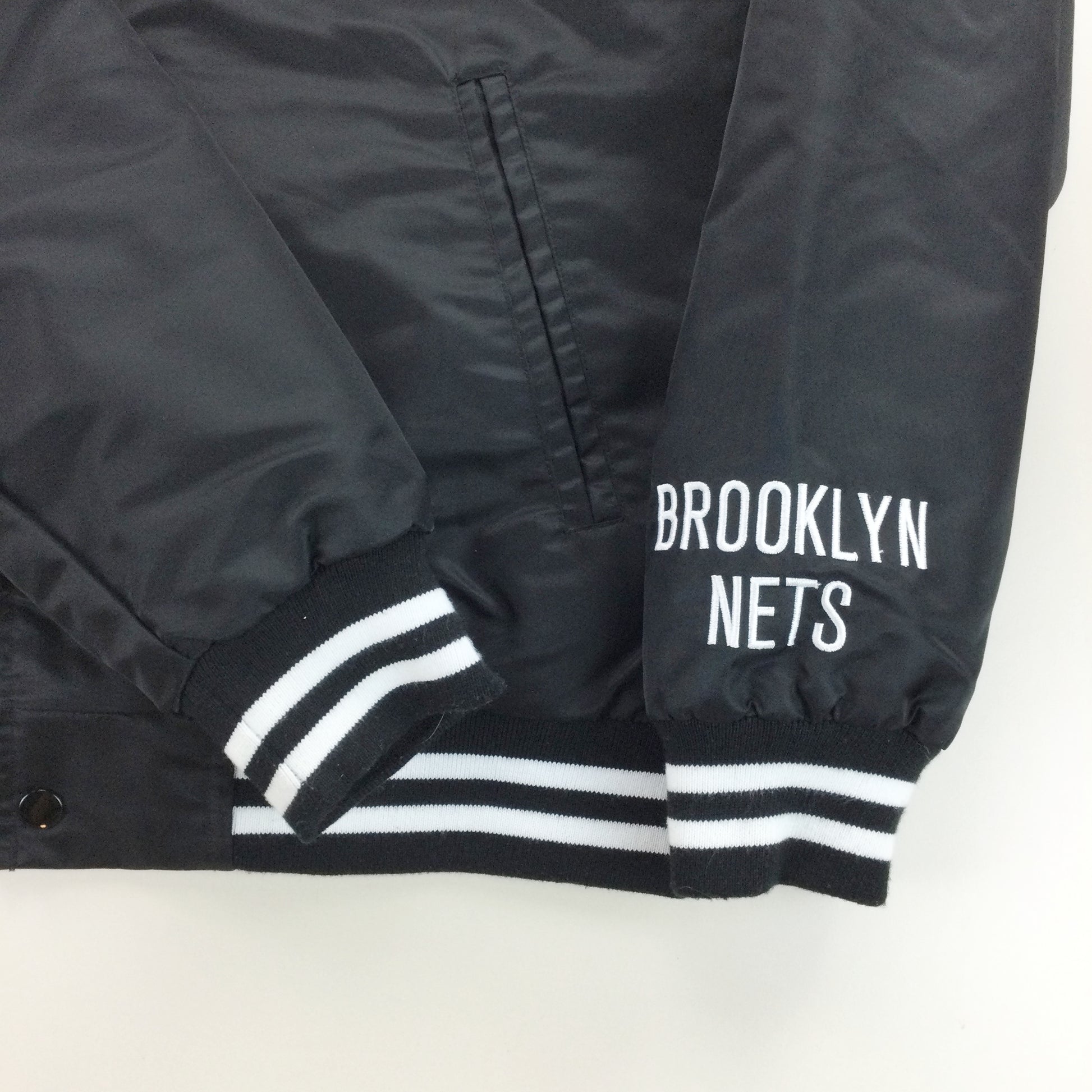 NBA x Brooklyn Nets Jacket - Small-NBA-olesstore-vintage-secondhand-shop-austria-österreich