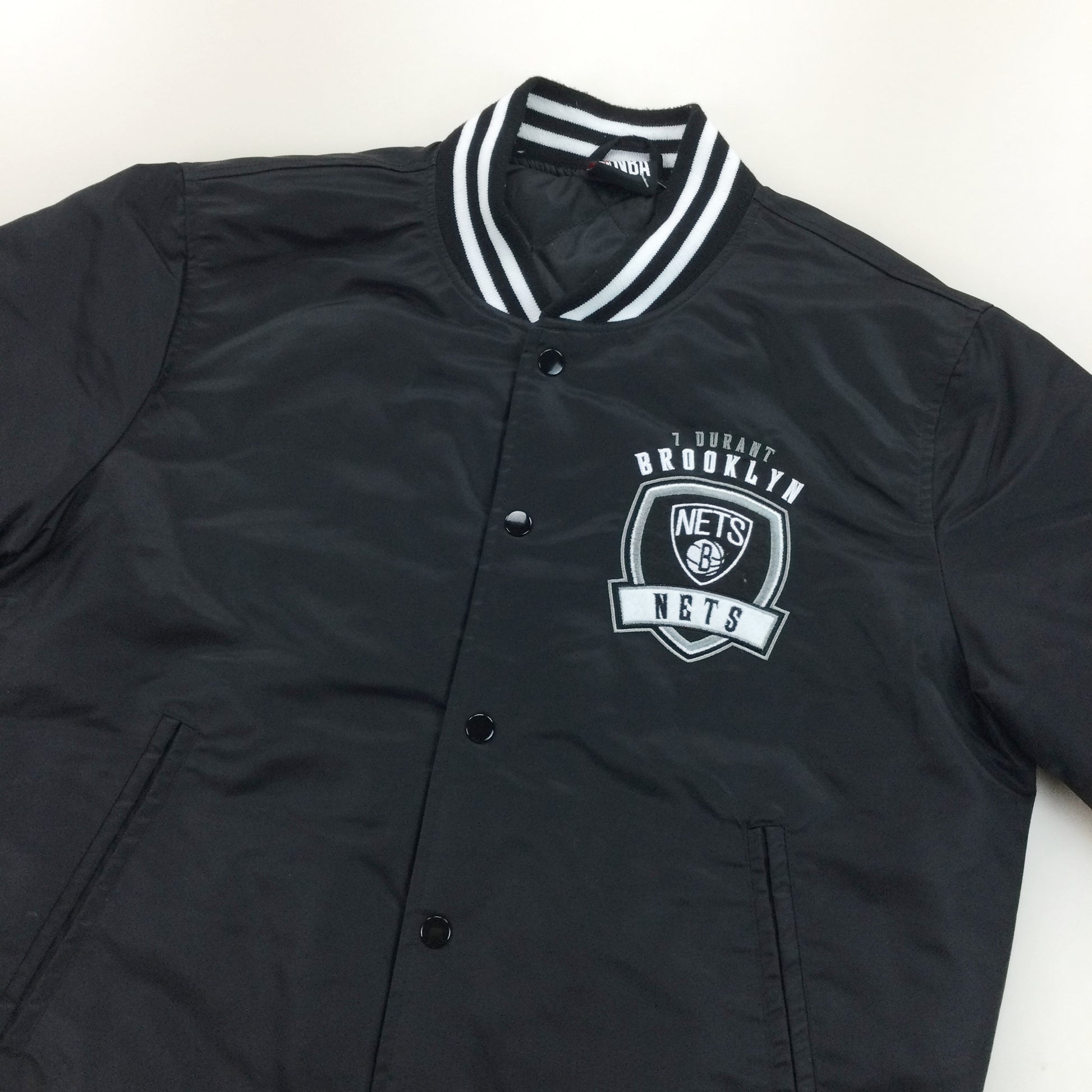 NBA x Brooklyn Nets Jacket - Small-NBA-olesstore-vintage-secondhand-shop-austria-österreich