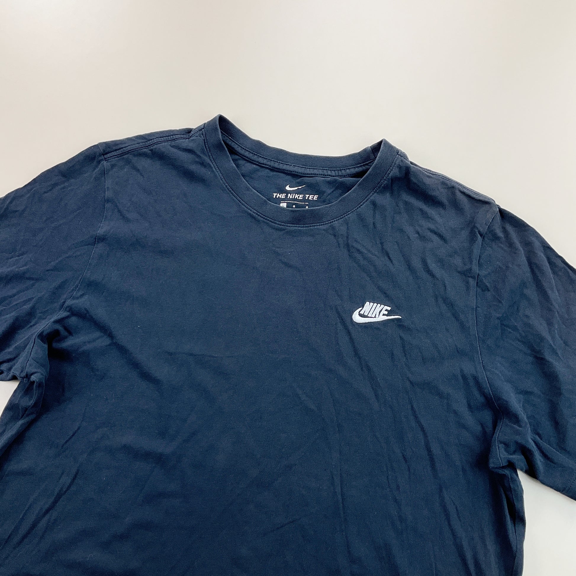 Nike Basic T-Shirt - Large-NIKE-olesstore-vintage-secondhand-shop-austria-österreich