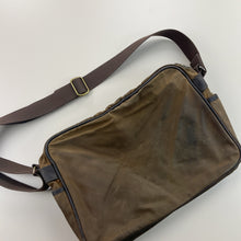 Load image into Gallery viewer, Barbour 90s Wax Bag-BARBOUR-olesstore-vintage-secondhand-shop-austria-österreich