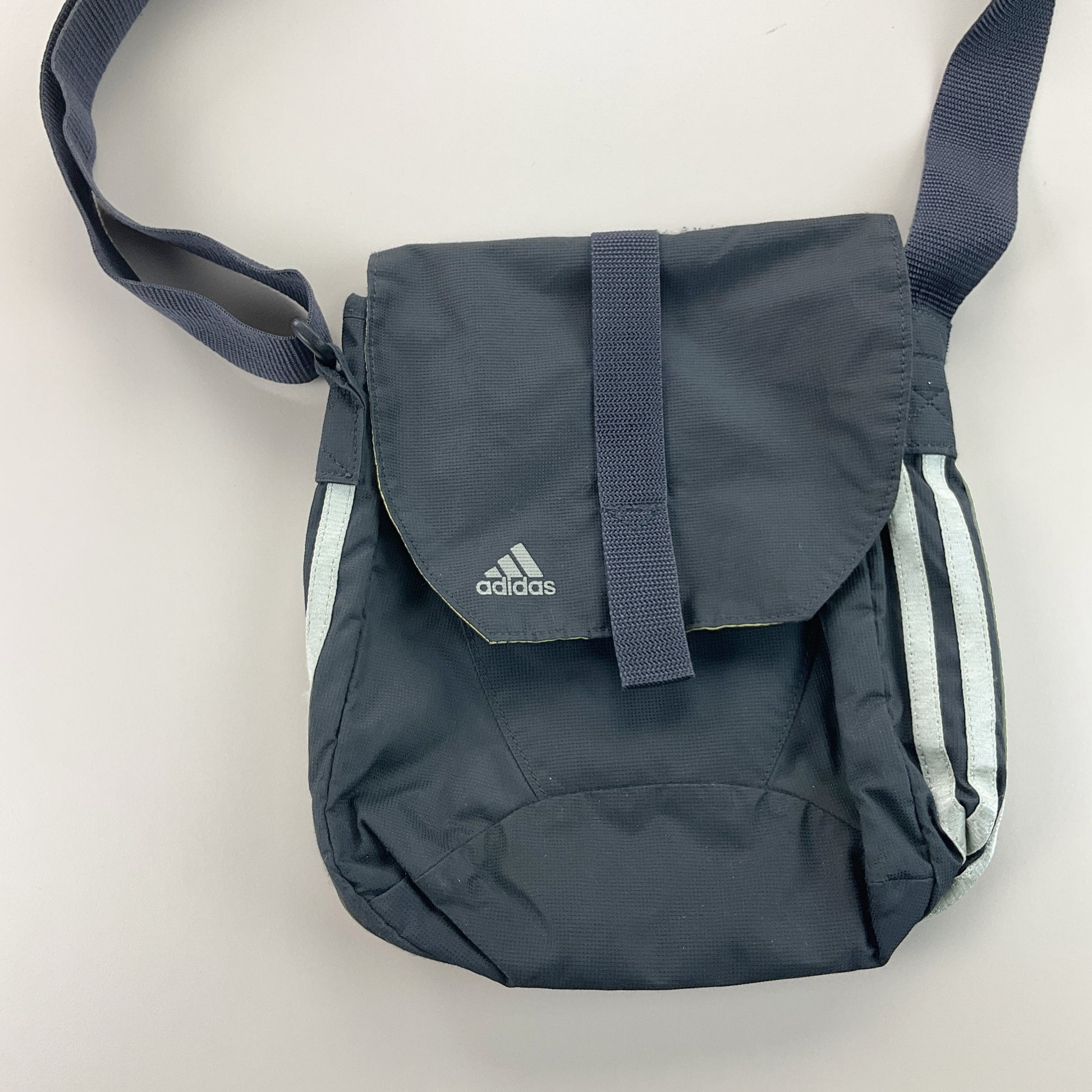 Adidas Shoulder Mini Bag-ADIDAS-olesstore-vintage-secondhand-shop-austria-österreich