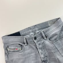 Load image into Gallery viewer, Diesel Denim Jeans - W30 L32-DIESEL-olesstore-vintage-secondhand-shop-austria-österreich