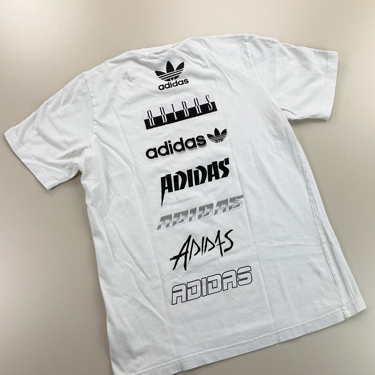 Adidas Basic T-Shirt - Small-ADIDAS-olesstore-vintage-secondhand-shop-austria-österreich